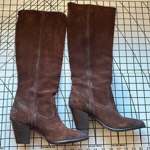 Slip on suede and leather brown Frye Boots size 7